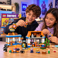 LEGO Fortnite Durrr Burger Restaurant 77076